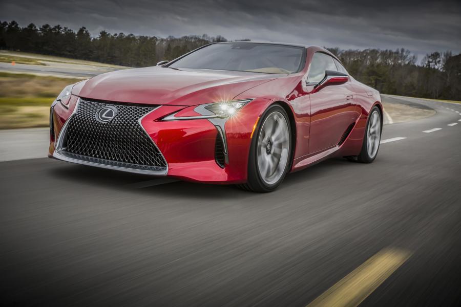  Lexus LC500 2016 года  (фото 54 из 74)